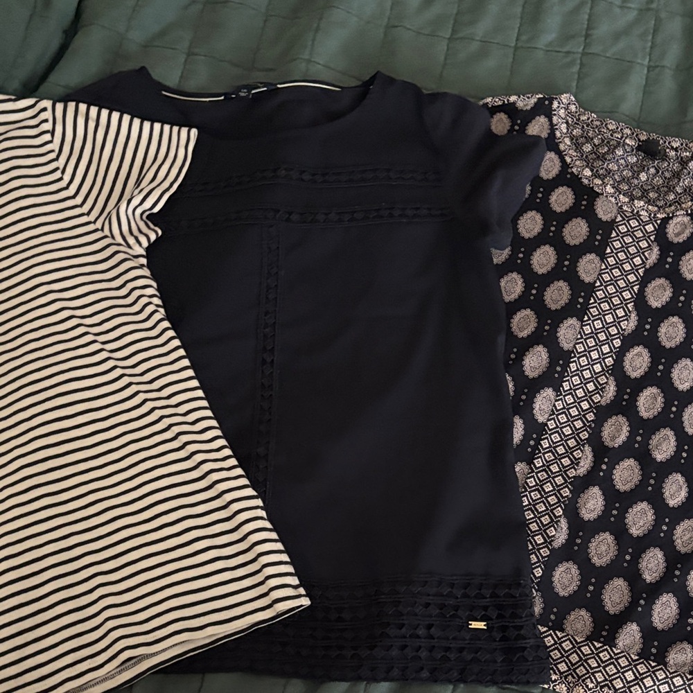 Dressy tee bundle - women’s M/L
